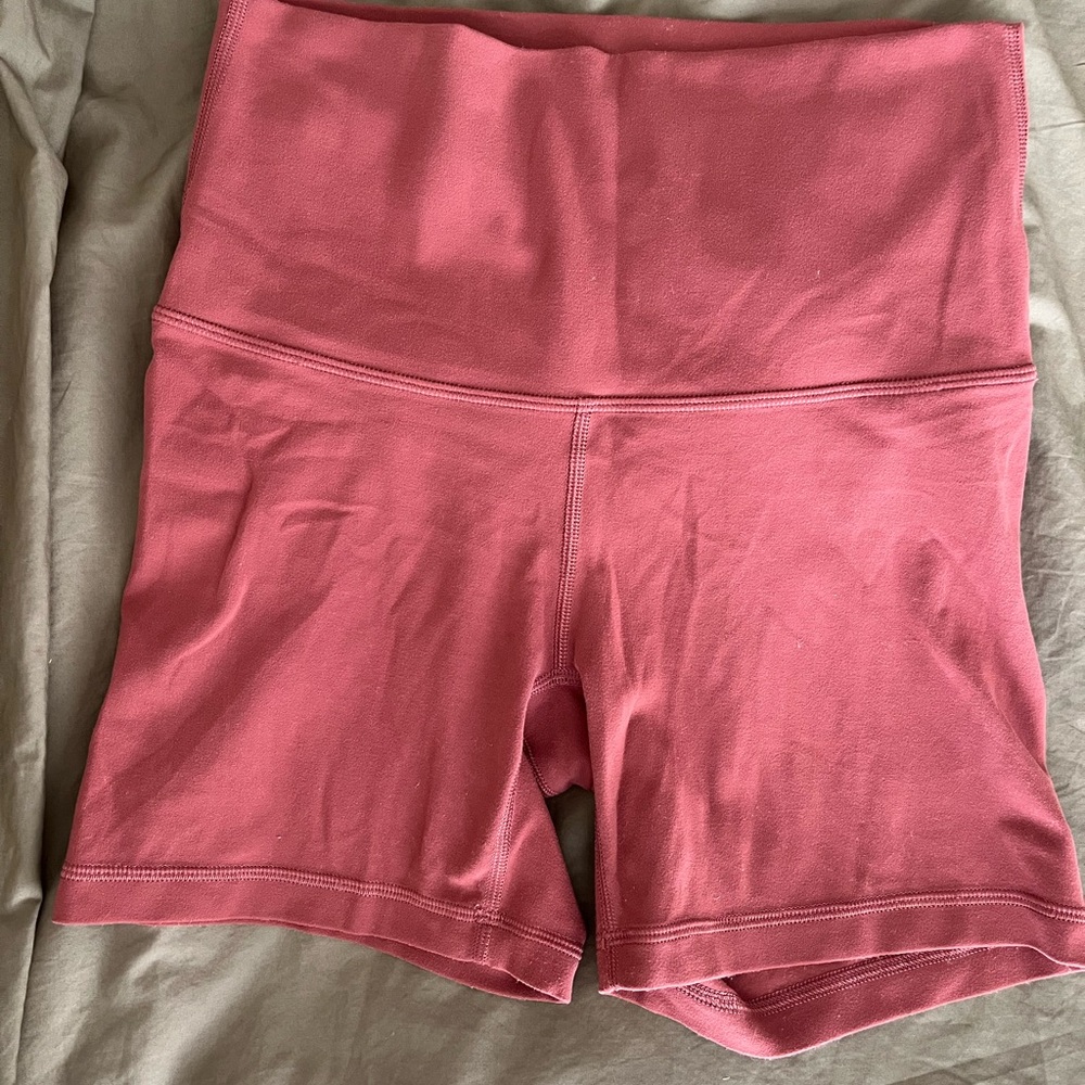 Aritzia biker shorts